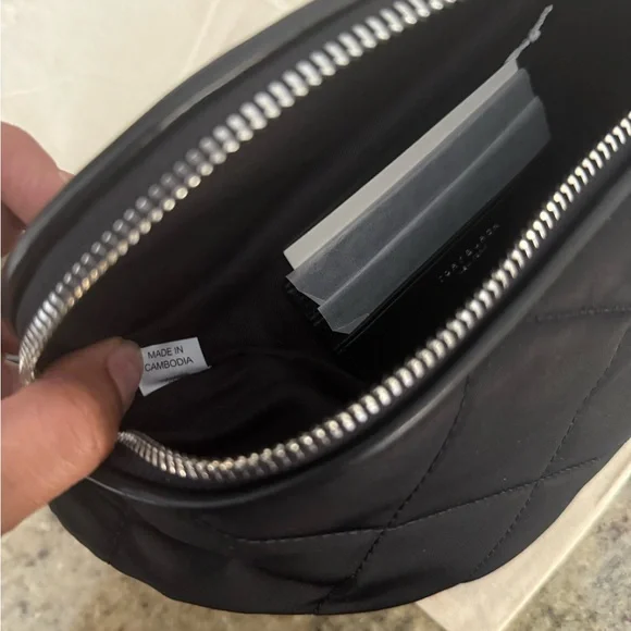 New Tory Burch Willa Quilted Nylon Belt Bag Black Fanny Pack Crossbody Bag - Picture 6 of 9